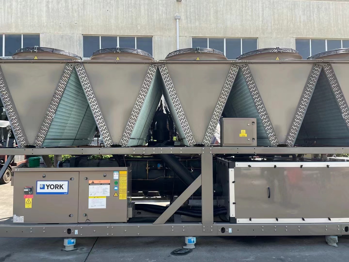 風冷模塊熱泵機組